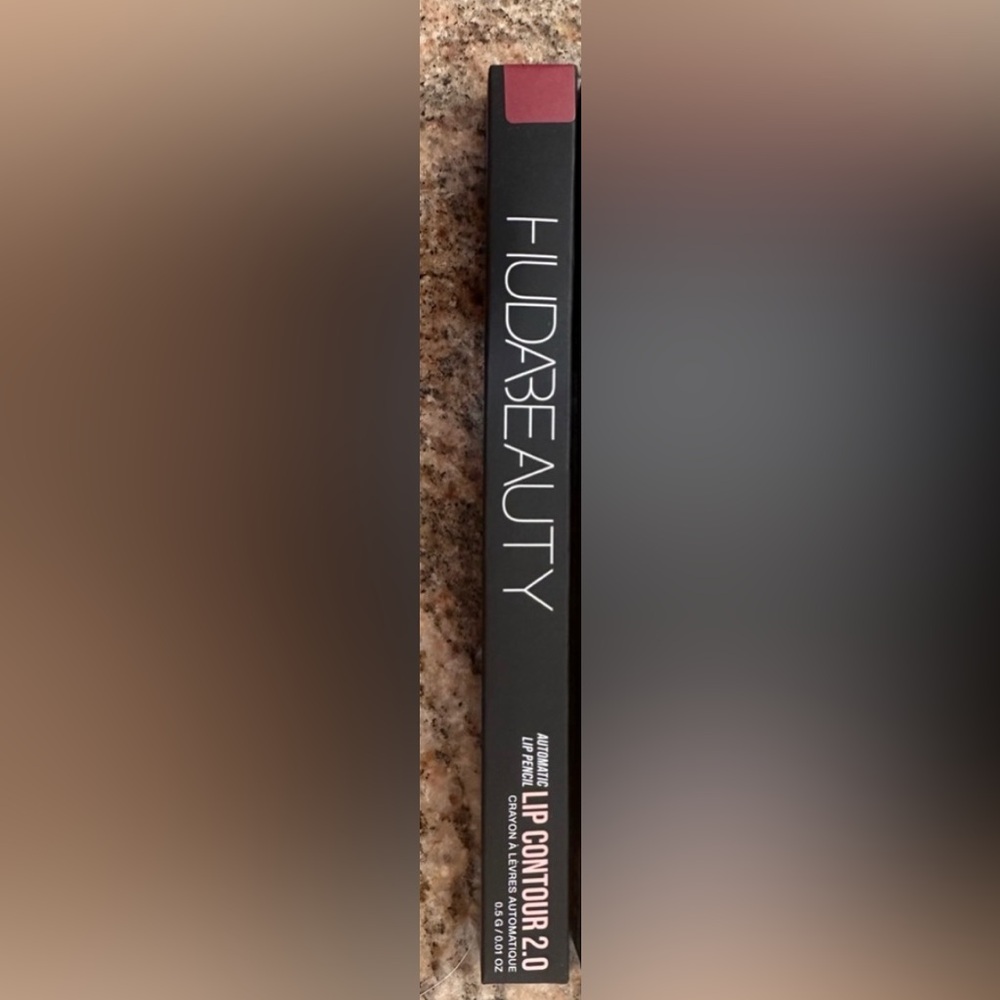 Huda beauty lip pencil
